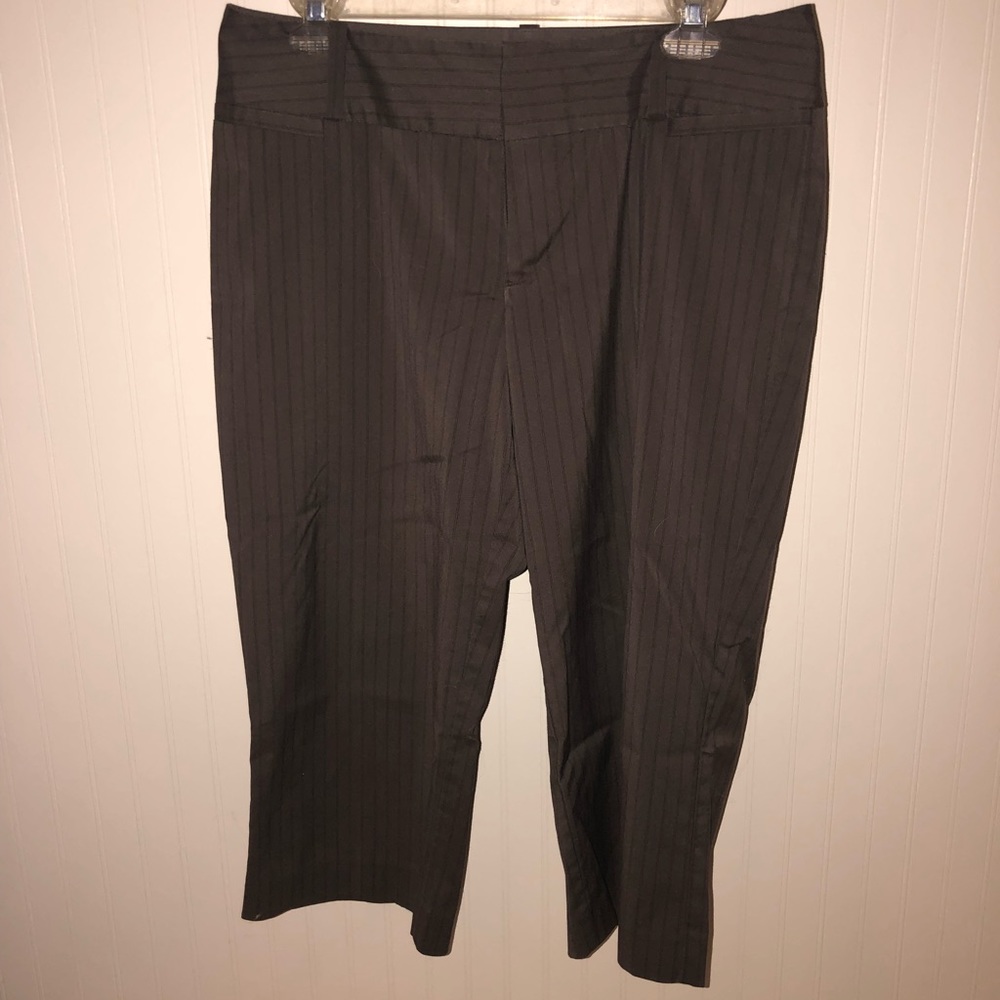Capri - work/casual